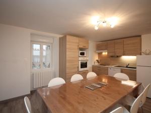 Kuchyň nebo kuchyňský kout v ubytování Mont-Dore: Grand T4 Hyper Centre avec WIFI - FR-1-608-27