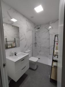 A bathroom at HORIZON