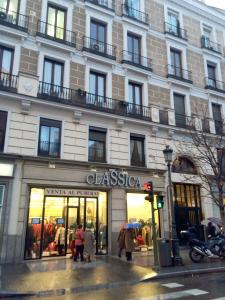 Imagen de la galería de Hostal Horizonte Madrid "Check-in on-line Recepcion 14h-23h", en Madrid 37 fotos más