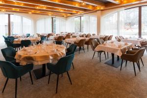 Reštaurácia alebo iné gastronomické zariadenie v ubytovaní Hotel Demanova Apartments - Dependance