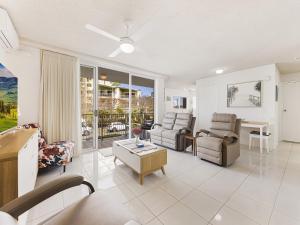 Χώρος καθιστικού στο Nelson Point Unit 2 Golden Beach QLD