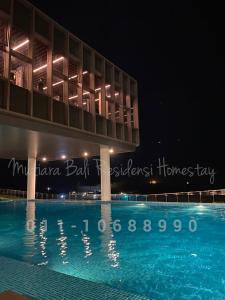 Πισίνα στο ή κοντά στο Bali Residence Homestay Melaka Múslim Friendly