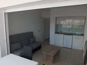 Fotografia z galérie ubytovania Apartamento acogedor en Roses con terraza para 4 personas - ES-204-36 v destinácii Roses