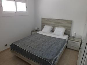Fotografia z galérie ubytovania Apartamento acogedor en Roses con terraza para 4 personas - ES-204-36 v destinácii Roses