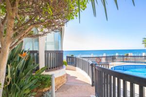 Bazén v ubytovaní Puerta del mar 2 - Happy Rentals alebo v jeho blízkosti