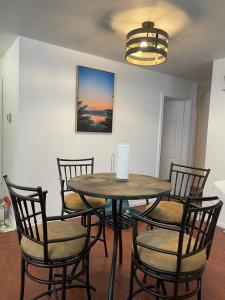 Billede fra billedgalleriet på Private rooms in Dallas 31 i Dallas