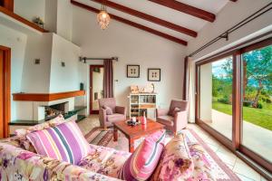 Χώρος καθιστικού στο Pool Villa Abbazia Seaview - Happy Rentals