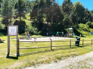 Detský kútik v ubytovaní Apartamento luminoso en La Molina
