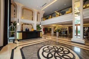 Lobbyen eller receptionen på FTE Ba Dinh Hotel