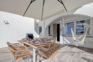 Fotografia z galérie ubytovania Marbella Beach House Holiday Rental Costabella v Marbelli