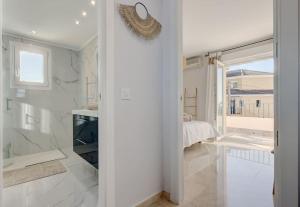 Fotografia z galérie ubytovania Marbella Beach House Holiday Rental Costabella v Marbelli