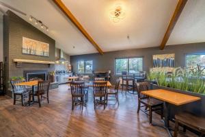 Galeriebild der Unterkunft AmericInn by Wyndham Grand Rapids in Grand Rapids