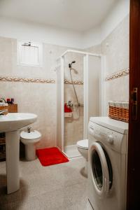 A bathroom at Casa Las Costas, Las Maretas