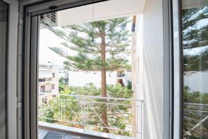 A balcony or terrace at City's Best-Kept Secret, Eclectic & Luxe Getaway