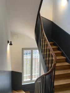 Zdjęcie z galerii obiektu Le Haut 33 : Maison bourgeoise de caractère à Laon w mieście Laon