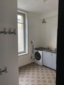 Zdjęcie z galerii obiektu Le Haut 33 : Maison bourgeoise de caractère à Laon w mieście Laon