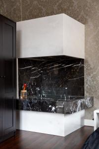 Fotografia z galérie ubytovania Luxury Apartment With Balcony next to the New York Café v Budapešti