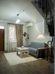 Posezení v ubytování Bonvenon capsule Hostel
