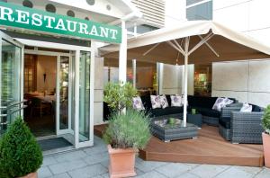 Posezení v ubytování Holiday Inn Düsseldorf-Neuss by IHG
