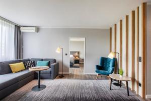 Posezení v ubytování Holiday Inn Düsseldorf-Neuss by IHG