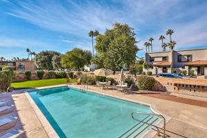 Πισίνα στο ή κοντά στο Stunning Old Town Condo Pool and Sunset Views!