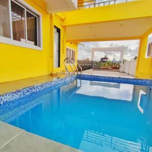 Πισίνα στο ή κοντά στο 3BHK Marigold Villa near Lonavala