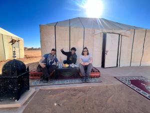 Hosté ubytování Akabar Luxury Desert Camp