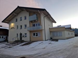 Budova, v ktorej sa apartmán nachádza