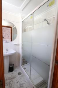 Kúpeľňa v ubytovaní 101 I Posada del Mar I Encantador hostel en la playa de Gandia