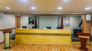 Móttaka eða anddyri á Hôtel Atenas
