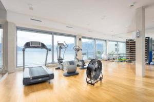 Fitness centrum a/nebo fitness zařízení v ubytování Lakeview Paradise - Residence du National