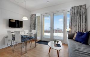 Istumisnurk majutusasutuses Beautiful Apartment In Allinge With Kitchen