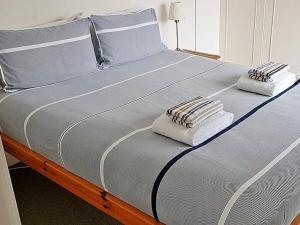 Кровать или кровати в номере Lower Deck