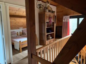 Fotografie z fotogalerie ubytování Gezellige familie chalet v destinaci Oizy