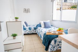 Posezení v ubytování Ocean Vibes with sea view and private heated pool