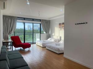 Ruang duduk di Ktv！Pool！3 Bedroom 3.5 Bathroom 25pax 2600sf