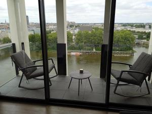 Balkón alebo terasa v ubytovaní Appartement standing Vue panoramique sur Nantes
