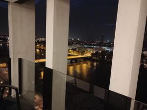 Balkón alebo terasa v ubytovaní Appartement standing Vue panoramique sur Nantes