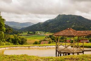 Splošen pogled na gorovje oz. razgled na gore, ki ga ponuja turistična kmetija
