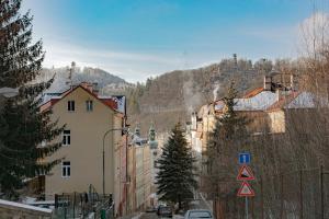 Nespecifikovaný výhled na hory nebo výhled na hory při pohledu z apartmánu