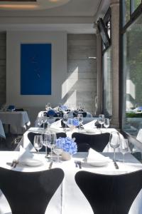 Ein Sitzbereich in der Unterkunft Albergo Ristorante Centovalli