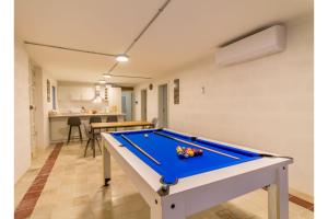 Bilik permainan di POOL & SPA - wellness VILLA St Martin