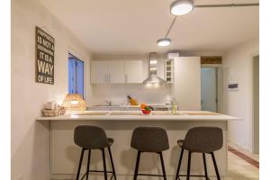 Dapur atau dapur kecil di POOL & SPA - wellness VILLA St Martin