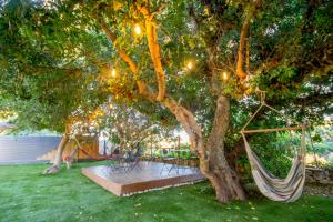 Taman di luar POOL & SPA - wellness VILLA St Martin +35 gambar