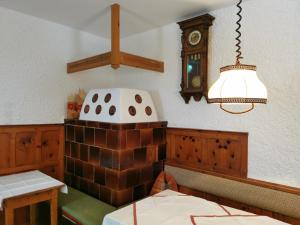 Łóżko lub łóżka w pokoju w obiekcie Apartments HAUS SCHÖN - Preise inclusive Pitztal Sommer Card