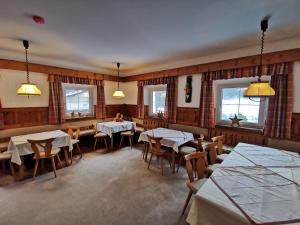 Część wypoczynkowa w obiekcie Apartments HAUS SCHÖN - Preise inclusive Pitztal Sommer Card