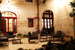 Istumisnurk majutusasutuses Il-Bàrraġ Farmhouse B&B - Gozo Traditional Hospitality