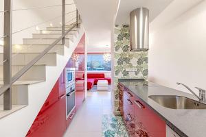 Kuchyň nebo kuchyňský kout v ubytování Miky Apartmán Klínovec Garden