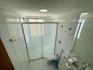 Et badeværelse på Caldas Novas Imperio Romano com 1 dia no Acqua Park + 63 billeder