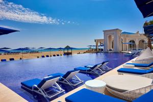 Bazén v ubytování Banyan Tree Tamouda Bay nebo v jeho okolí